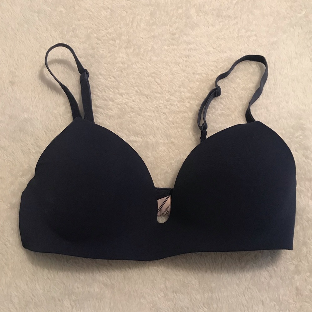 Victoria Secret T-Shirt bra (no underwire)